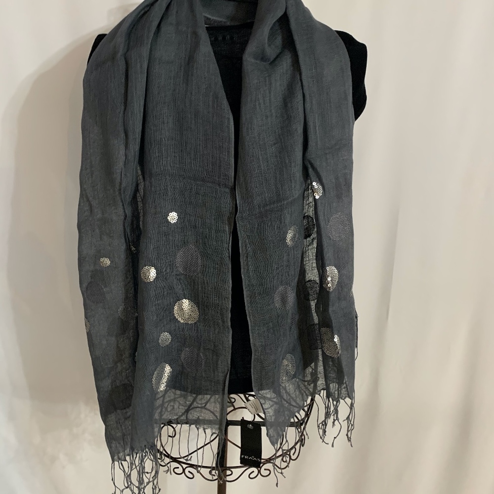 Grey Rectangular Scarf With Silver Circles